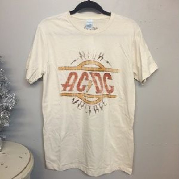 ACDC Graphic Band Tee - AC/DC High Voltage T-Shirt Size Large 100% Cotton⚡️👕👚 - Picture 3 of 5